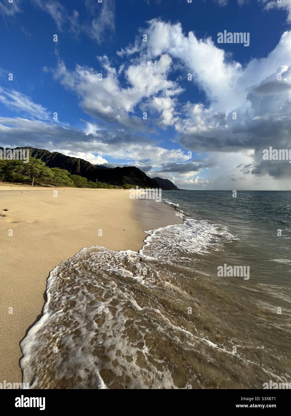 Paradise hawaii hi-res stock photography and images - Alamy
