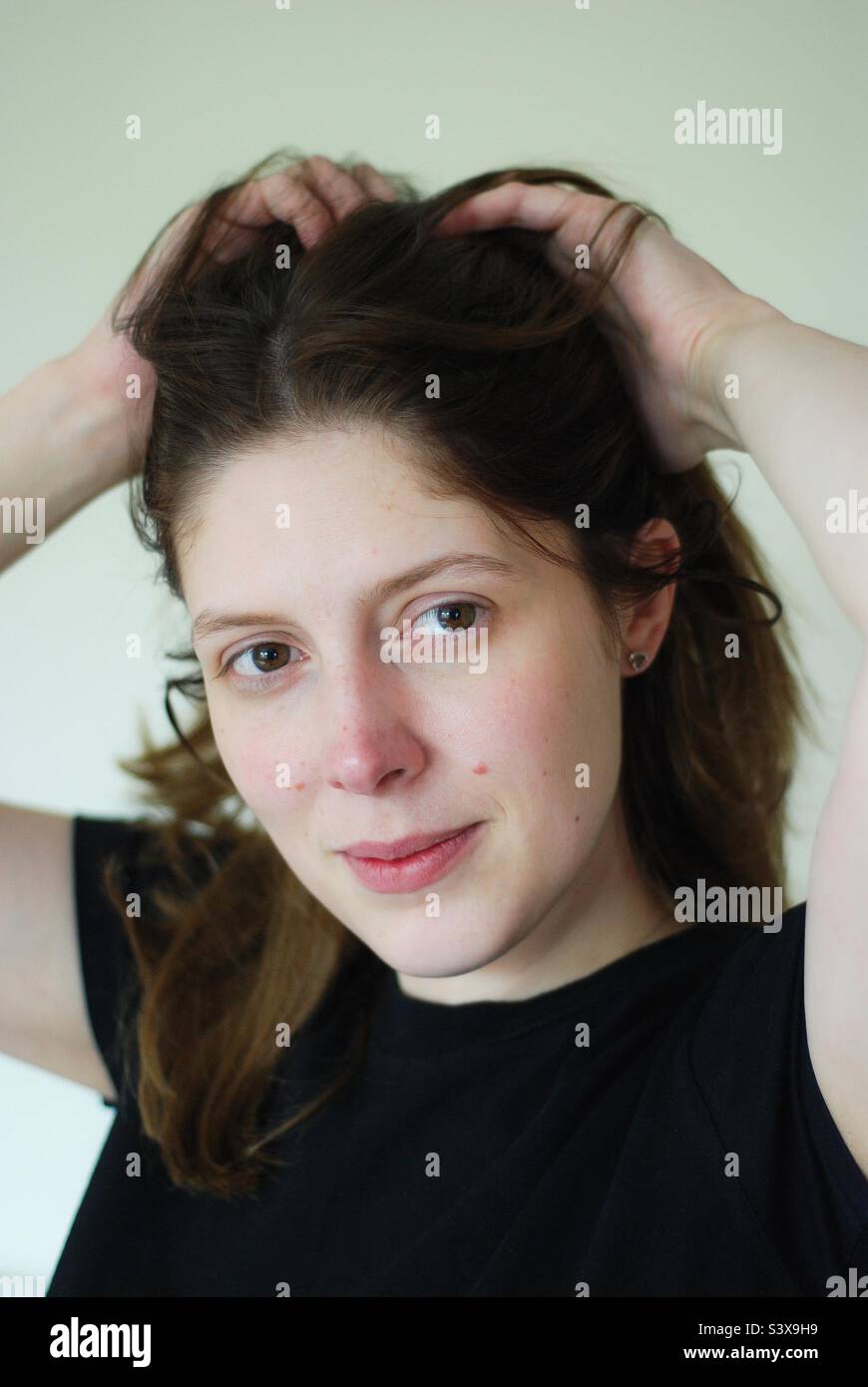Wearing no makeup hires stock photography and images Alamy