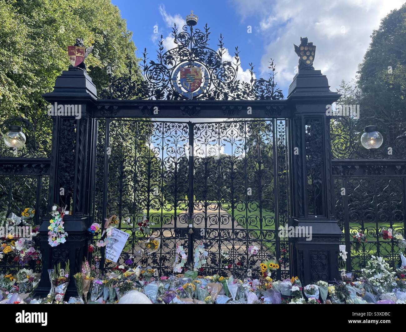 Queen Elizabeth II remembered. Norwich Gates, Sandringham. Stock Photo