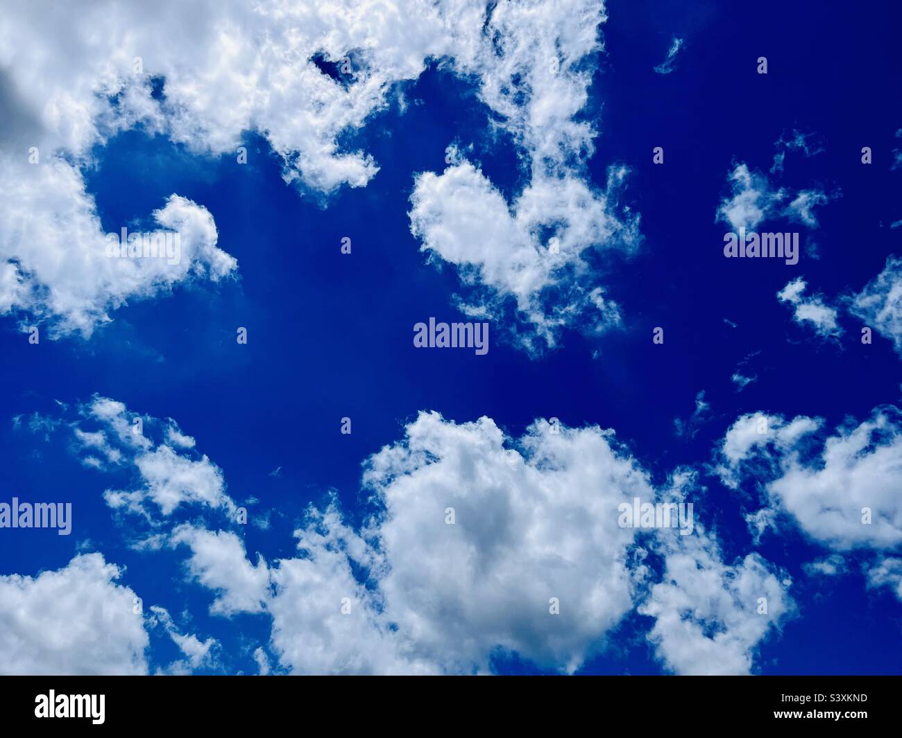 Beautiful summer blue sky hi-res stock photography and images - Alamy