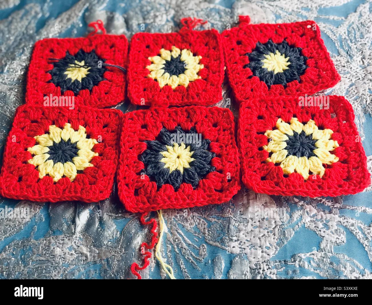 Granny squares hi-res stock photography and images - Alamy
