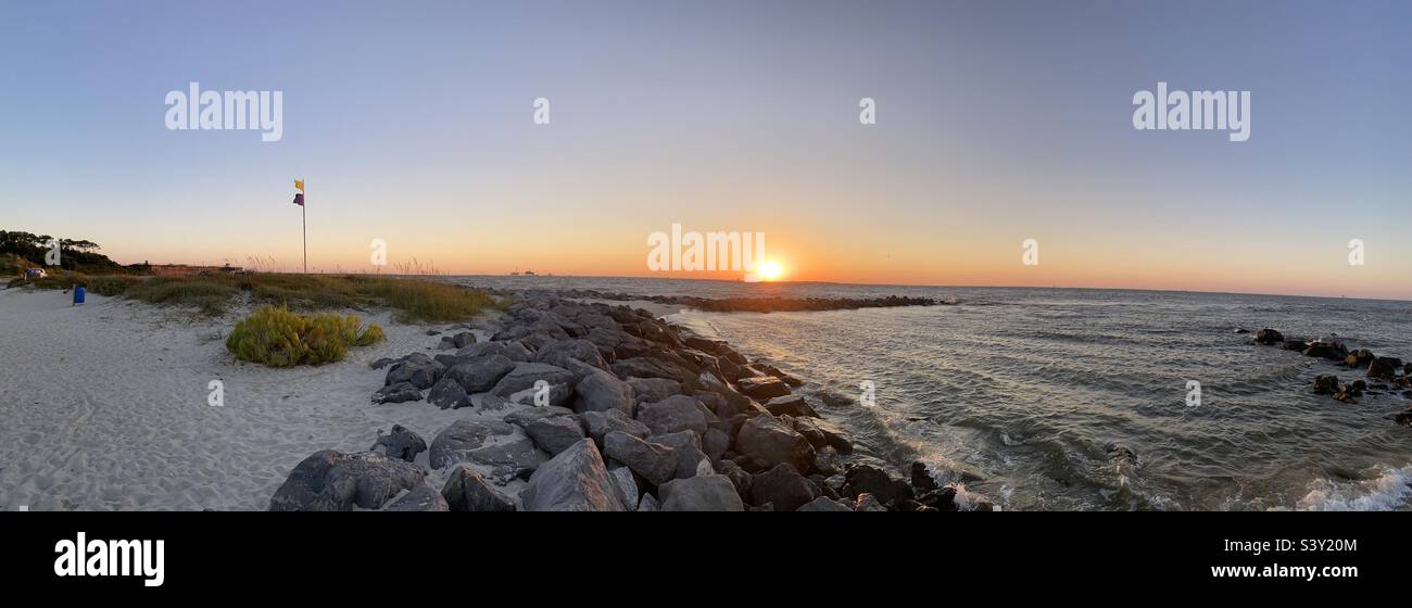 Weather at Dauphin Island Alabama A Tropical Paradise with a Moody Climate