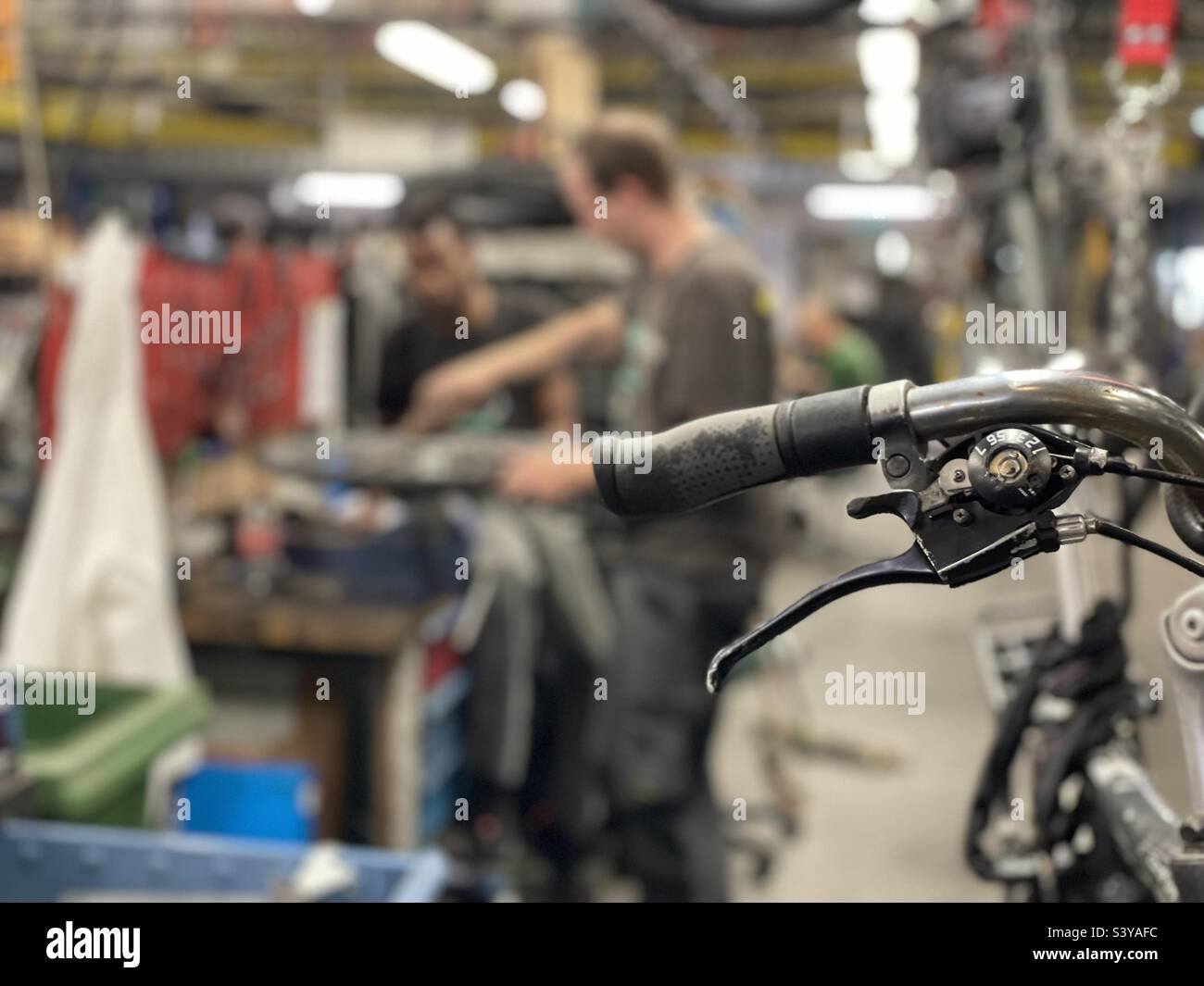 Repair bikes hi-res stock photography and images - Alamy