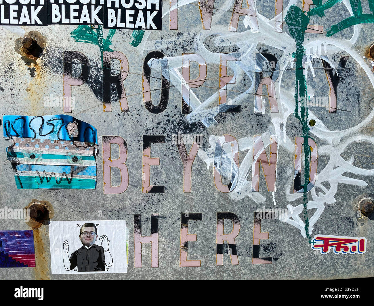 Wall stencils hi-res stock photography and images - Alamy