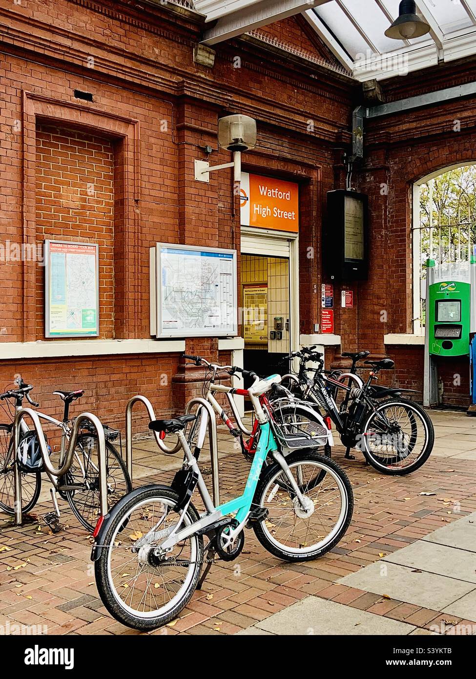 Watford High Street station with bikes outside Stock Photo Alamy