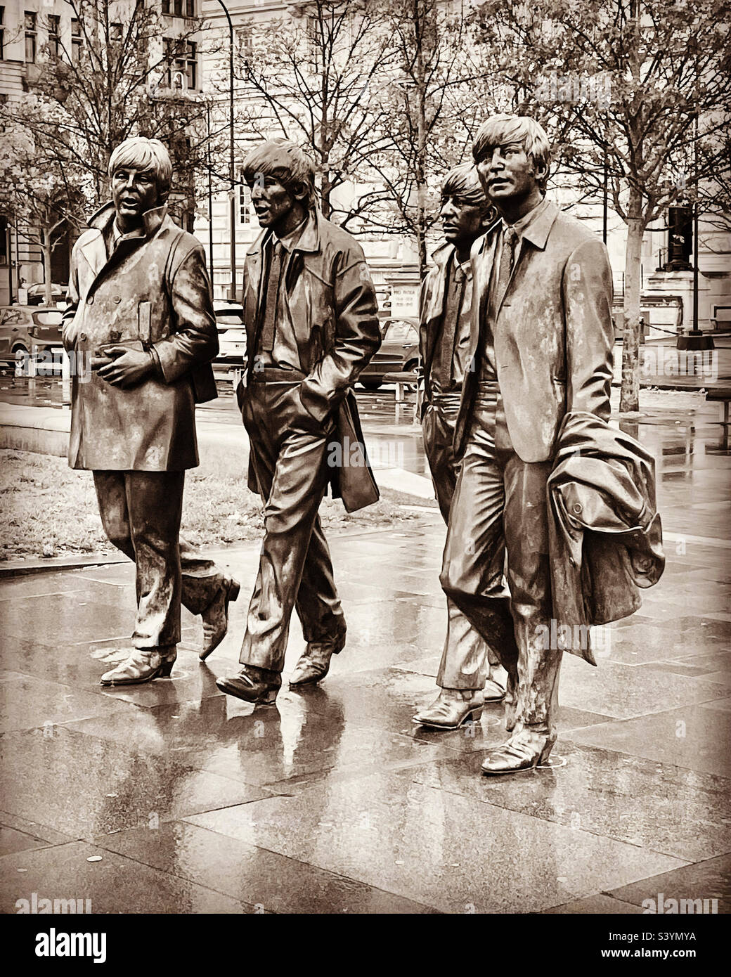 Beatles Statue, Pier Head, Liverpool L3 1BY Stock Photo