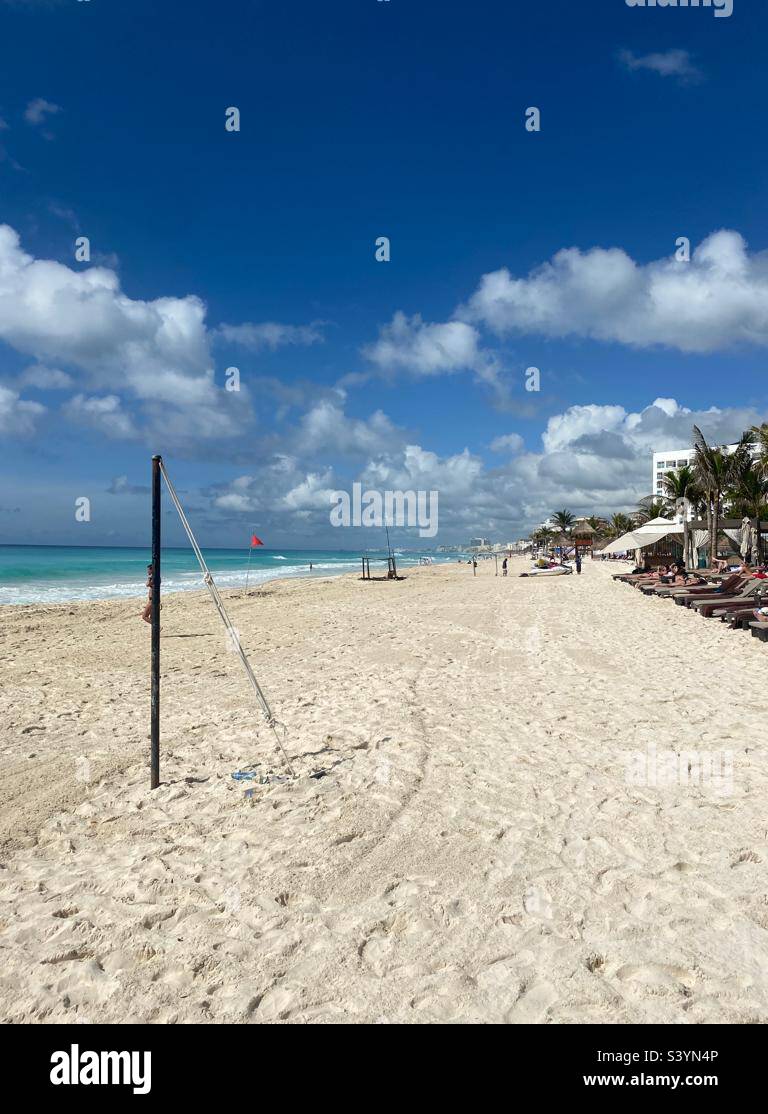 Cancun beach front Stock Photo Alamy