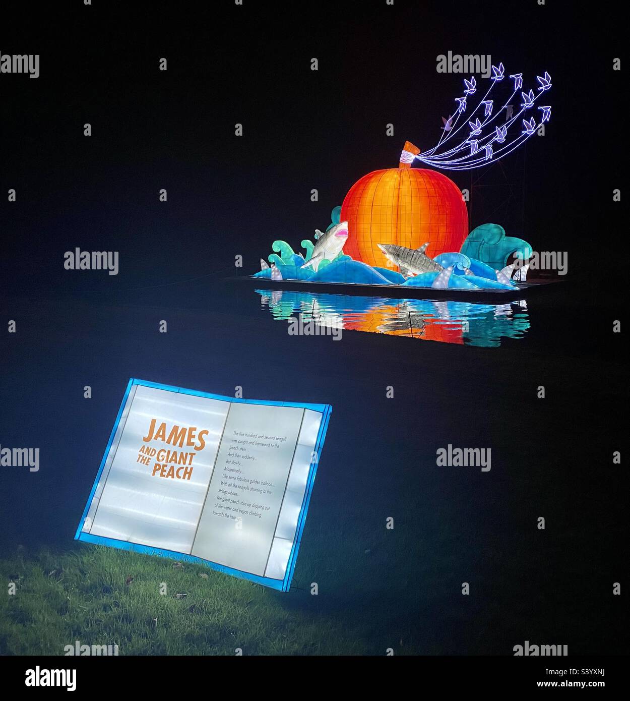 longleat-festival-of-light-2022-stock-photo-alamy