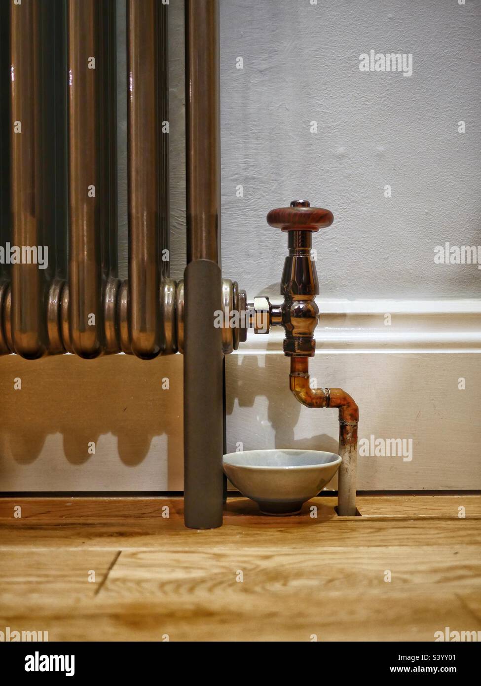 Leaking home hires stock photography and images Alamy