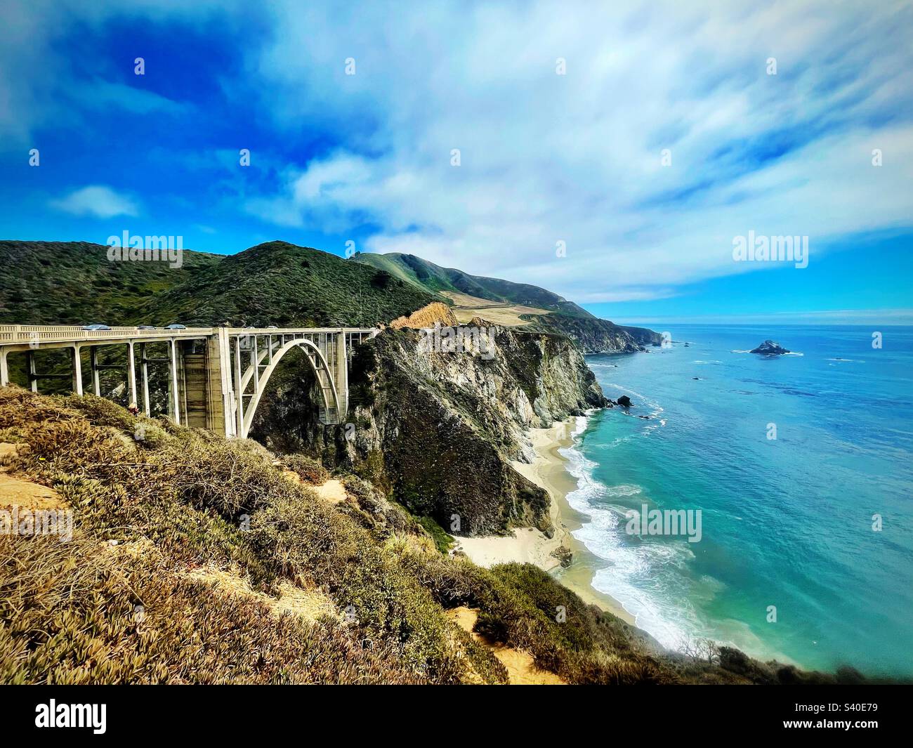 Rocky creek bridge hi-res stock photography and images - Alamy