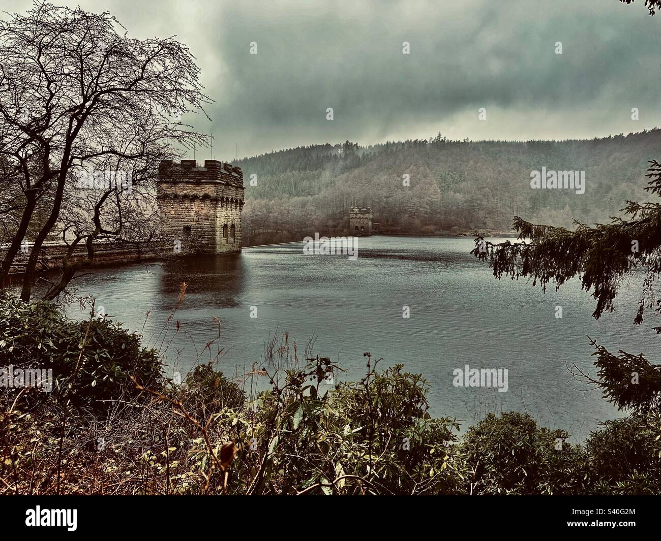 Derwent Dam Peak District Stock Photo Alamy