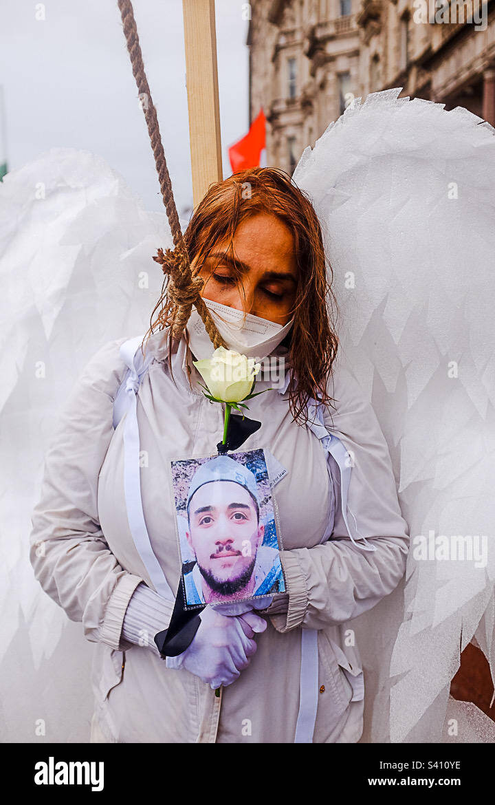 Woman life freedom protest hi-res stock photography and images - Alamy