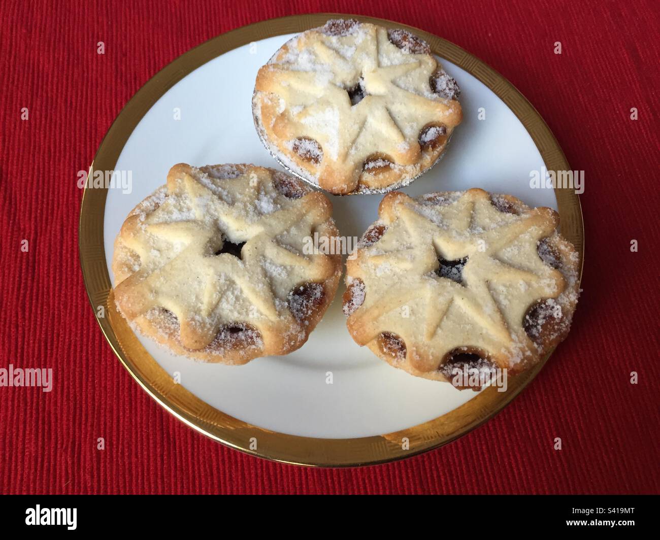 3 pies hi-res stock photography and images - Alamy
