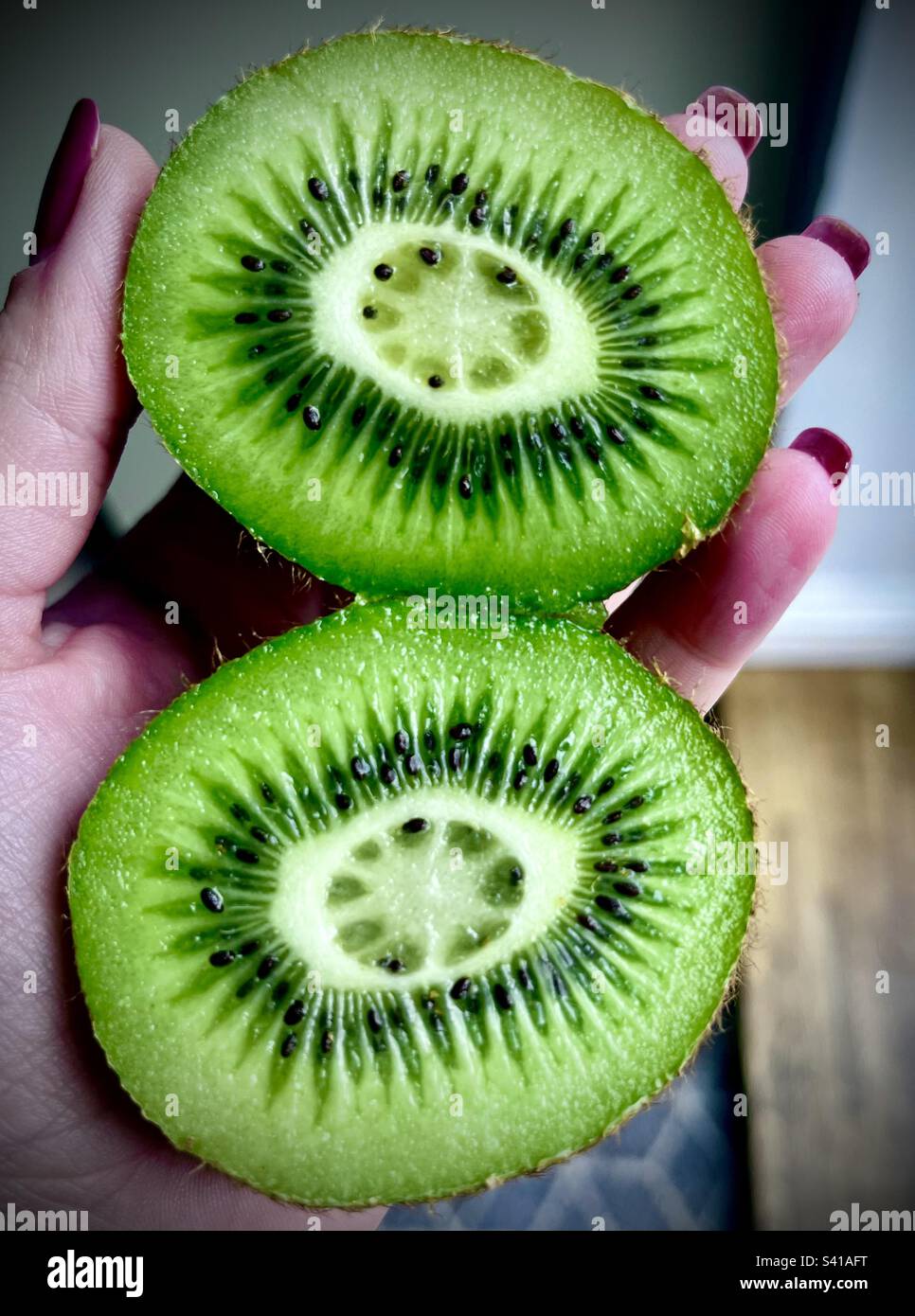 Kiwi fruit growing hires stock photography and images Alamy