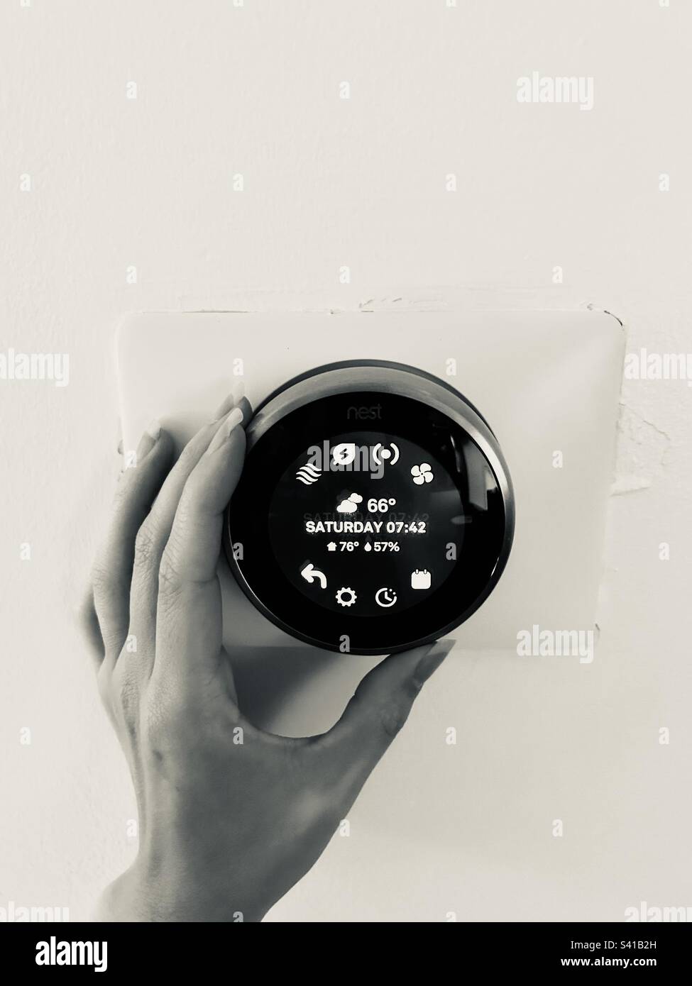 Smart thermostat display hi-res stock photography and images - Alamy