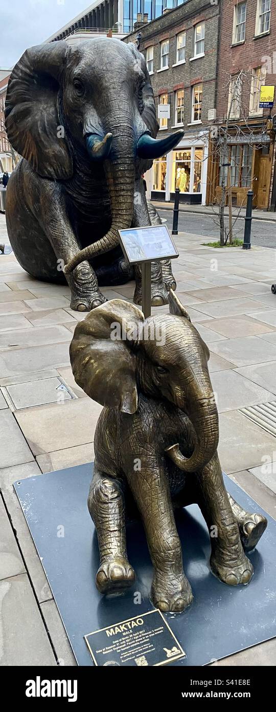 Statues of london hires stock photography and images Alamy