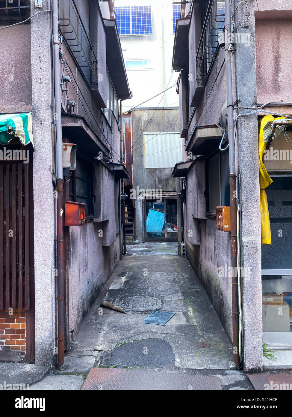 Tokyo back alley hires stock photography and images Alamy