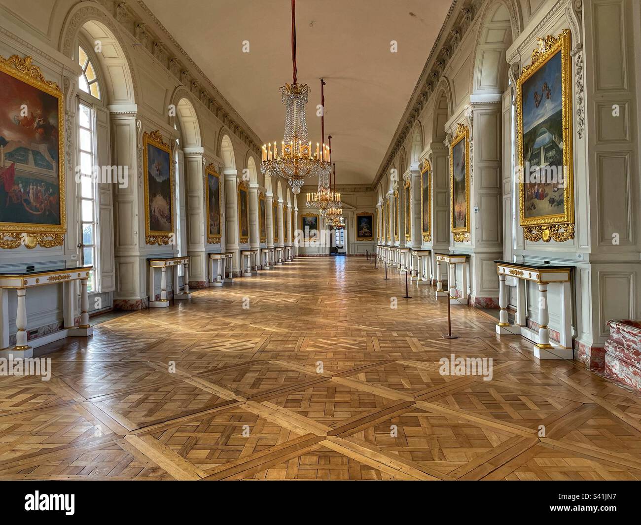 Paris 18th century versailles hi-res stock photography and images - Alamy