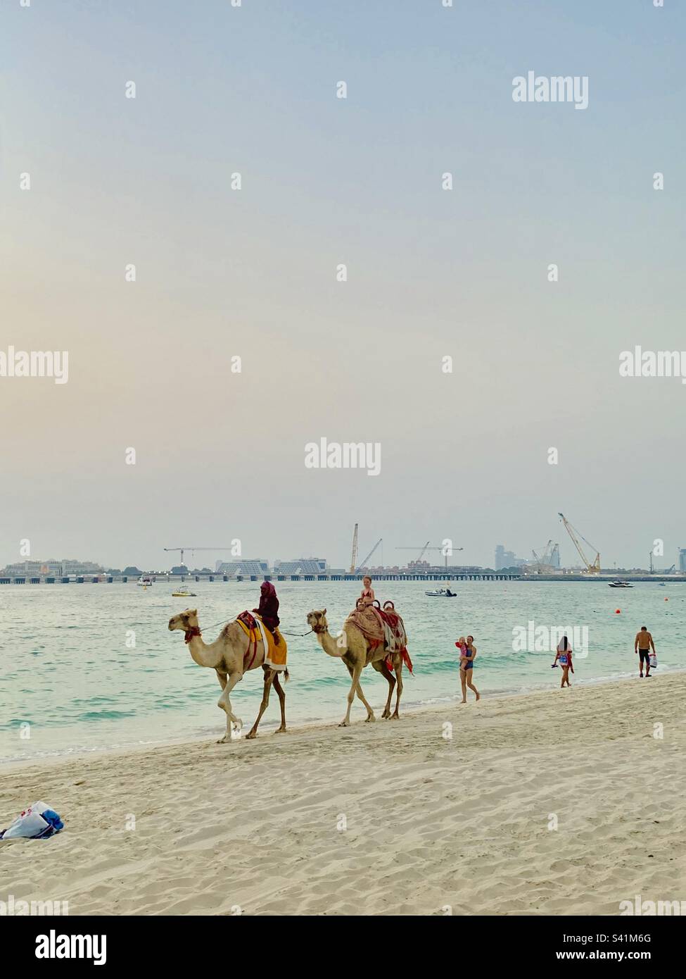 DUBAI BEACH BOYS Dubai Cap - Sun of a Beach