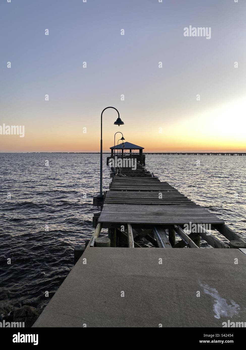 Fishing pier on Lake Pontchartrain Stock Photo Alamy