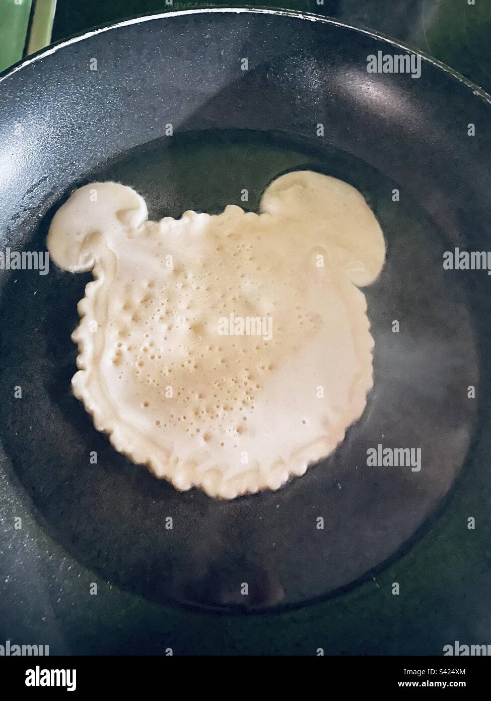 Bearfaced shaped pancake! Stock Photo Alamy