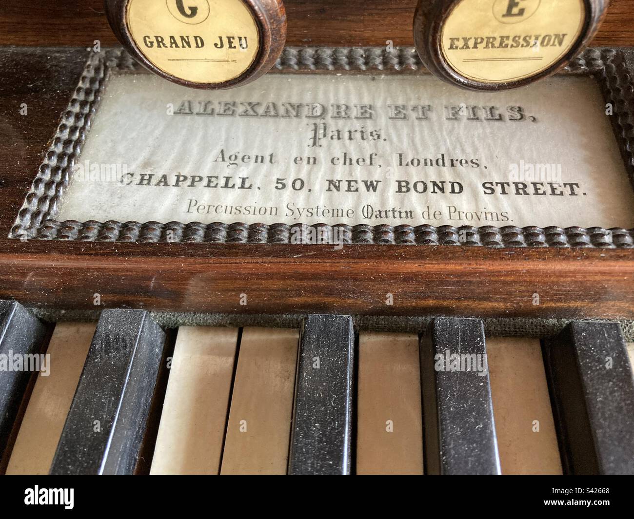 Harmonium keyboard hires stock photography and images Alamy