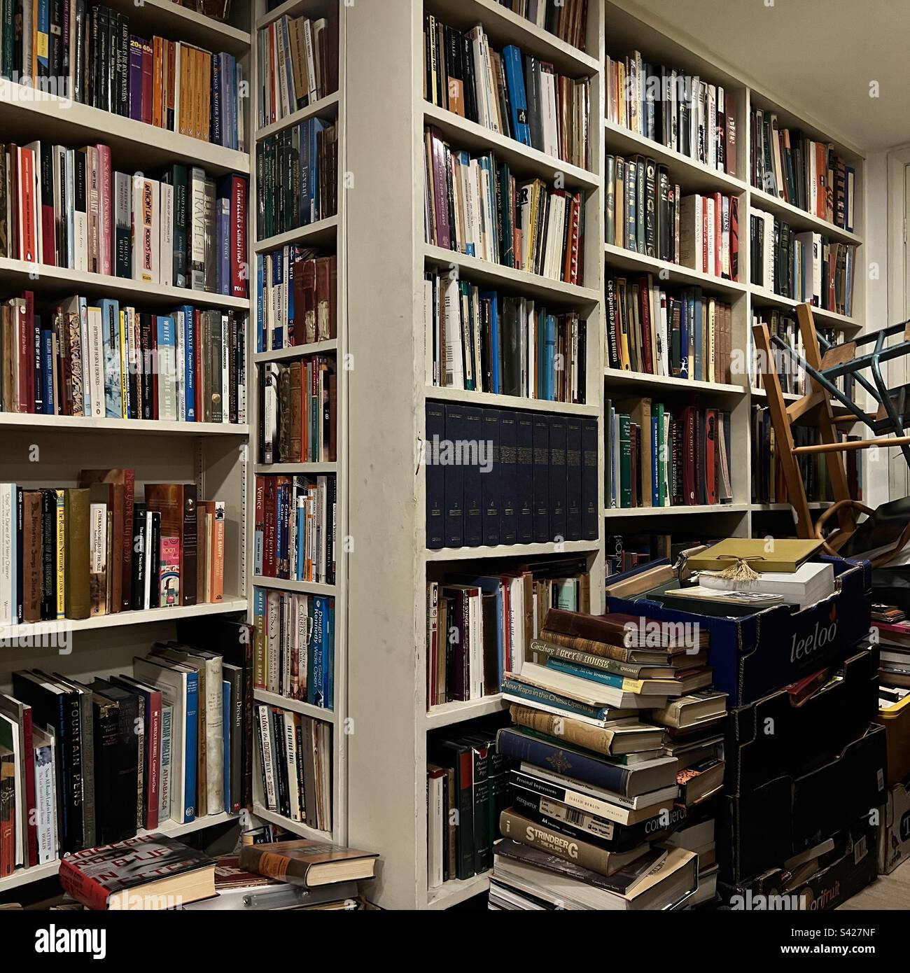 Bookshelves London Stock Photo Alamy