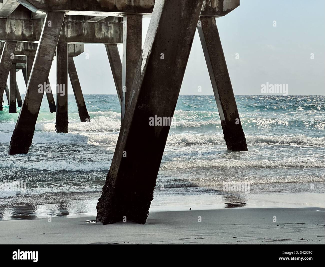Gold Coast fishing pier Stock Photo Alamy
