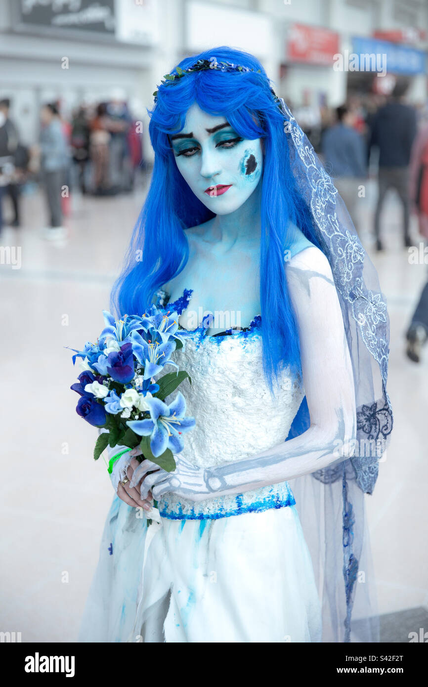 A girl cosplayer dressed as the corpse bride at a Comic-con event Stock Photo