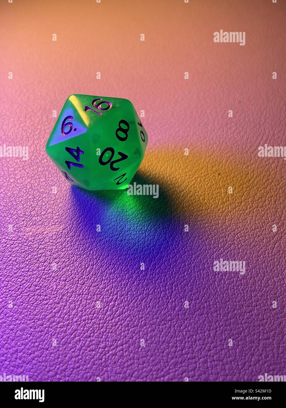 Roller dice hires stock photography and images Alamy
