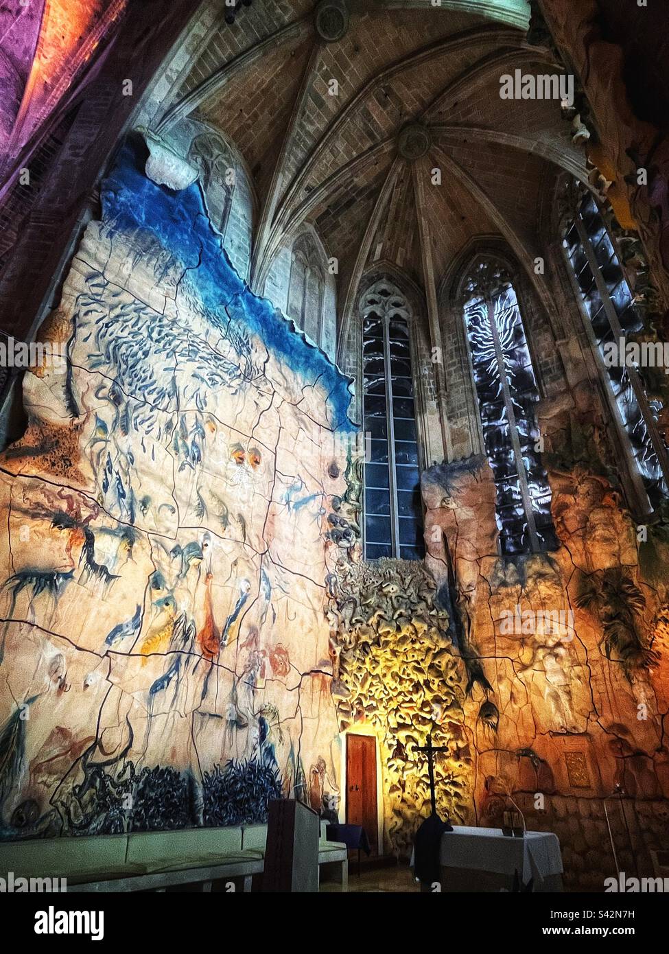 Capilla del Santísimo de la Catedral de Palma de Mallorca, Spain, the local artist Miquel Barceló is attributed with the design based on the loaves and the fishes - Smartphone Captured Stock Image