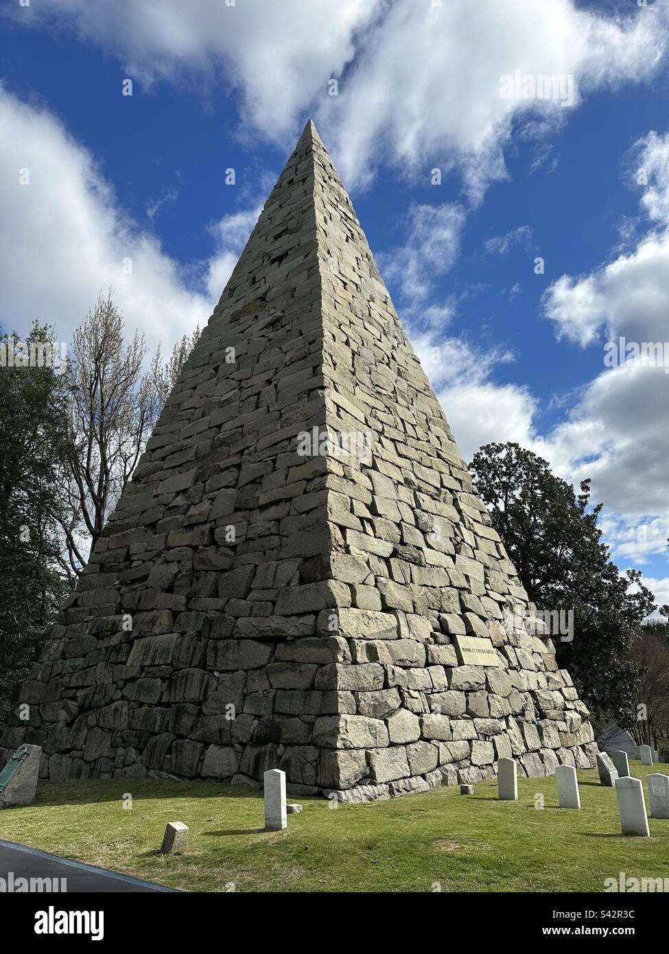 Pyramid monument to the confederate war dead during the American civil war The Hollywood