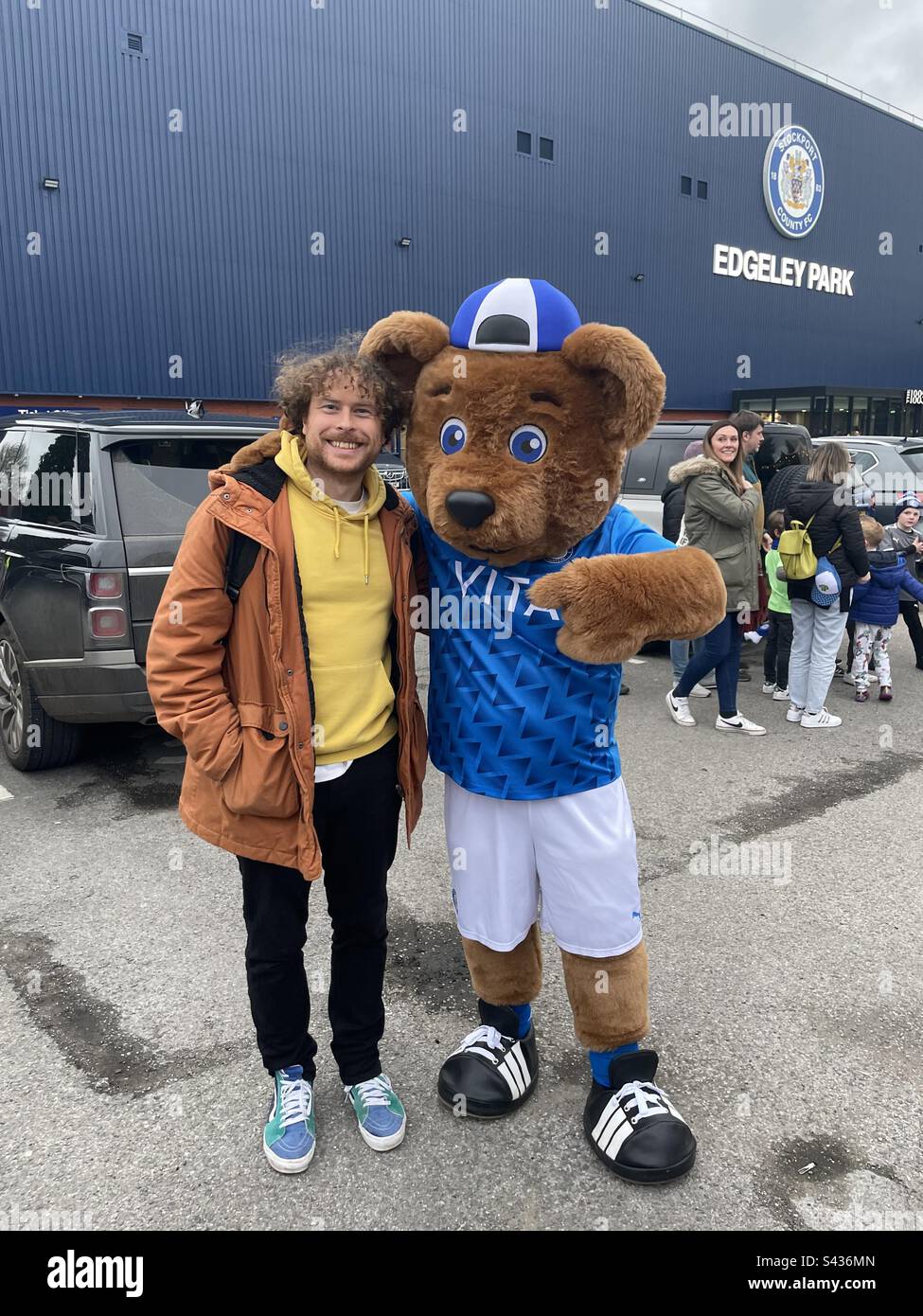 Vernon the bear hires stock photography and images Alamy