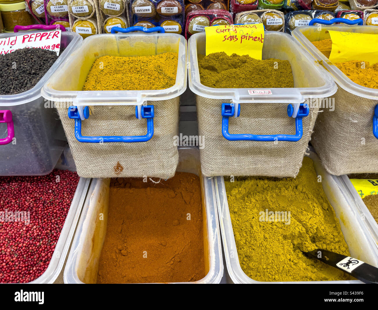 Vibrant spices for sale, Central Market, Port Louis, Mauritius Stock Photo