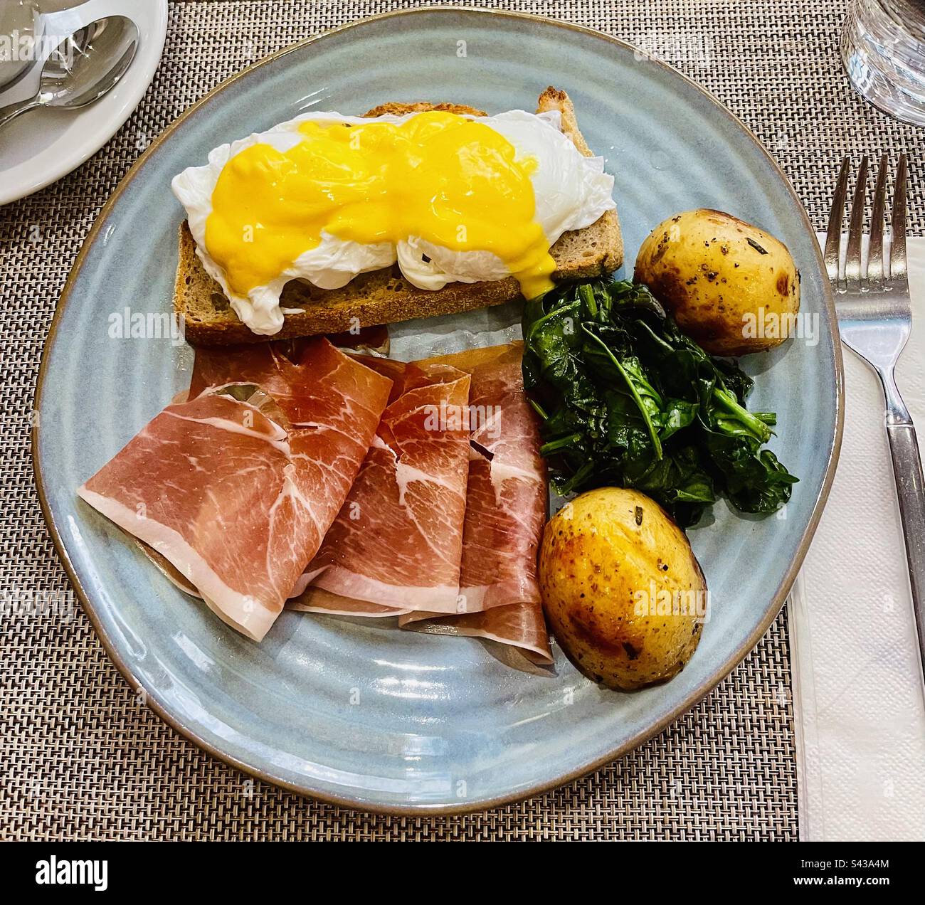 Egg Benedict with Parma ham Stock Photo Alamy