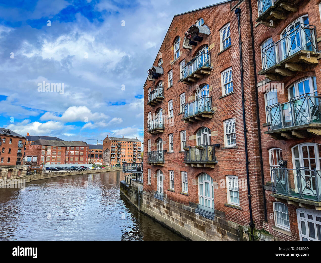 Modern apartments on the River Aire in Leeds City Centre Stock Photo Alamy