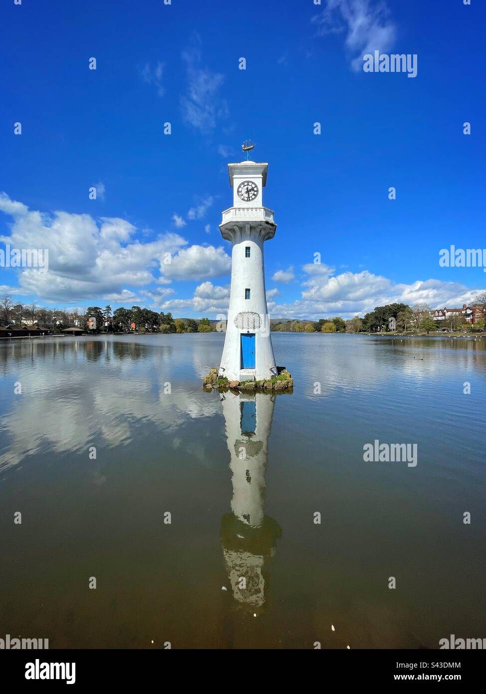 Roath park lake, Cardiff, with the Scott memorial lighthouse. Stock Photo