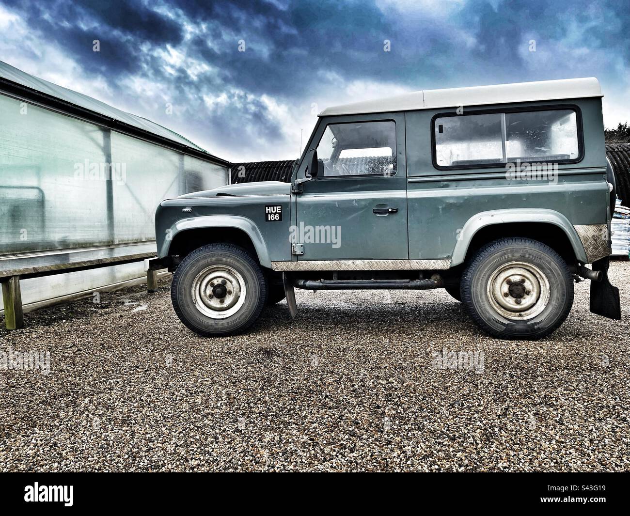 Land rover wheelbase hi-res stock photography and images - Alamy