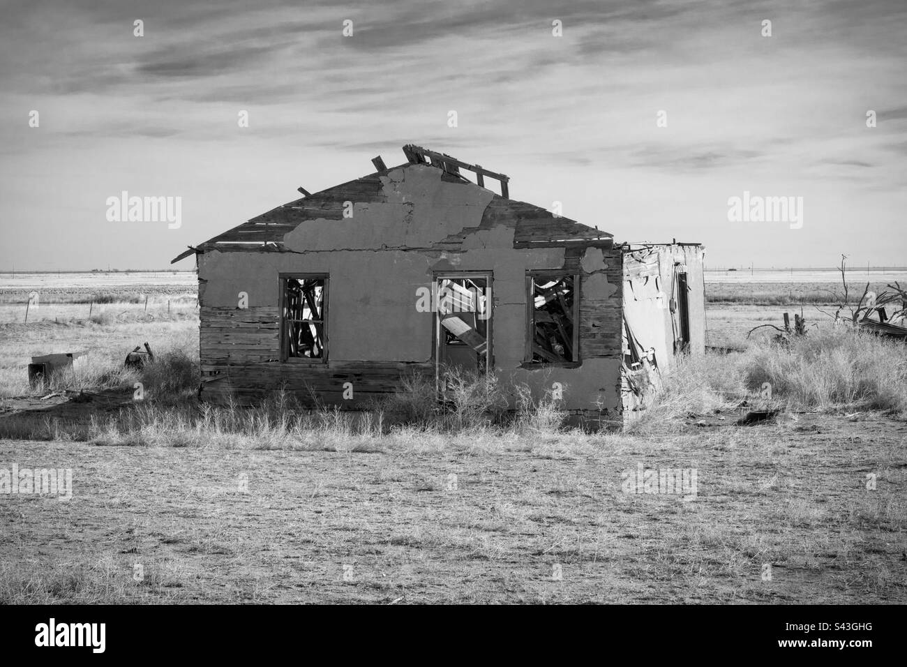Old abandoned house on plains hires stock photography and images Alamy