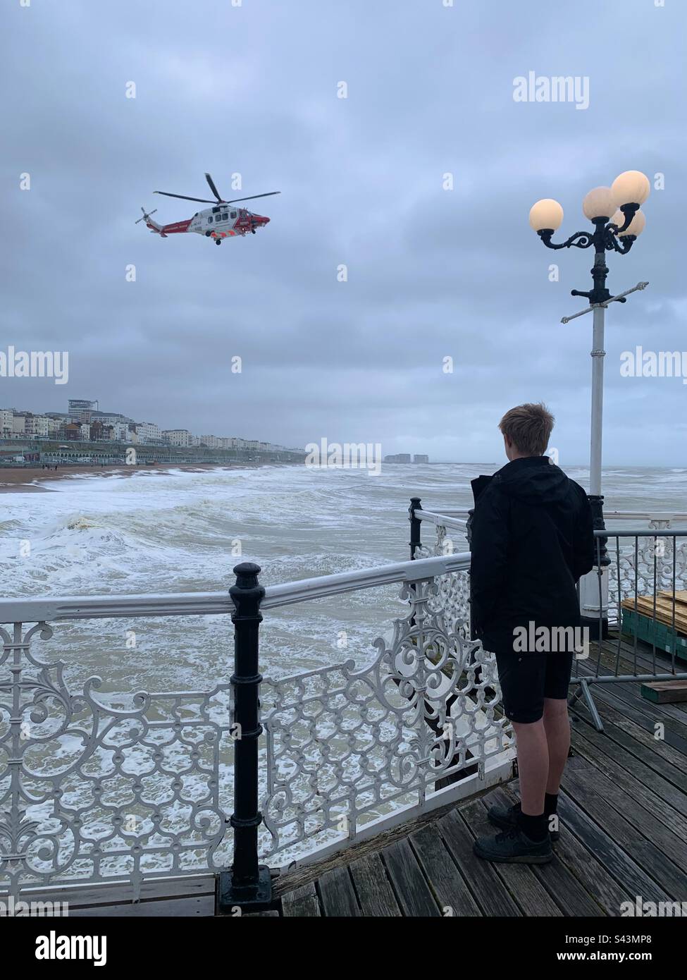 Rnli rescue helicopter hi-res stock photography and images - Alamy