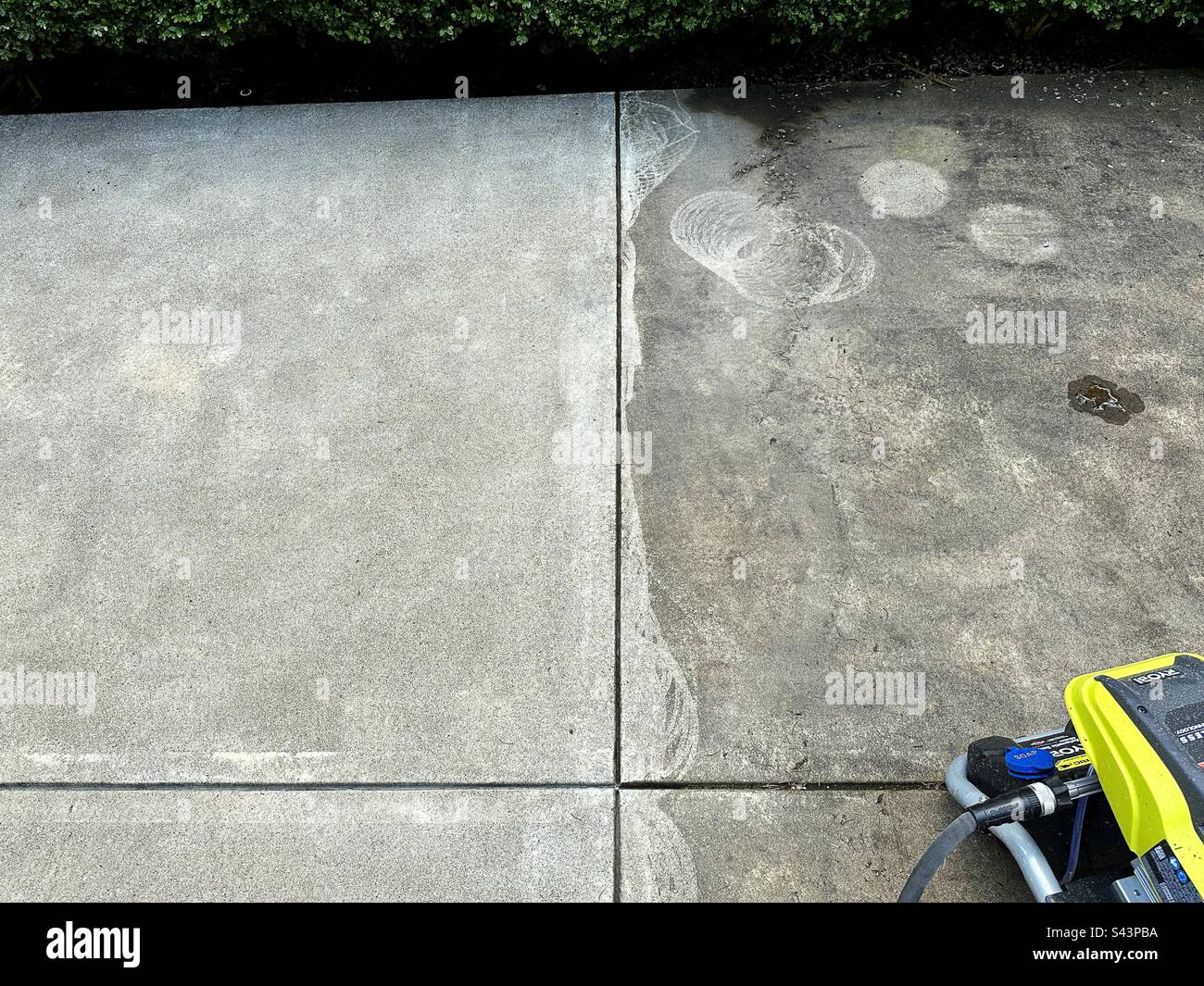Pressure washed patio half clean, half dirty contrast Stock Photo Alamy