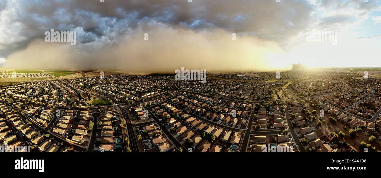 A Haboob (dust Storm) About To Engulf An Entire Suburban-Phoenix ...