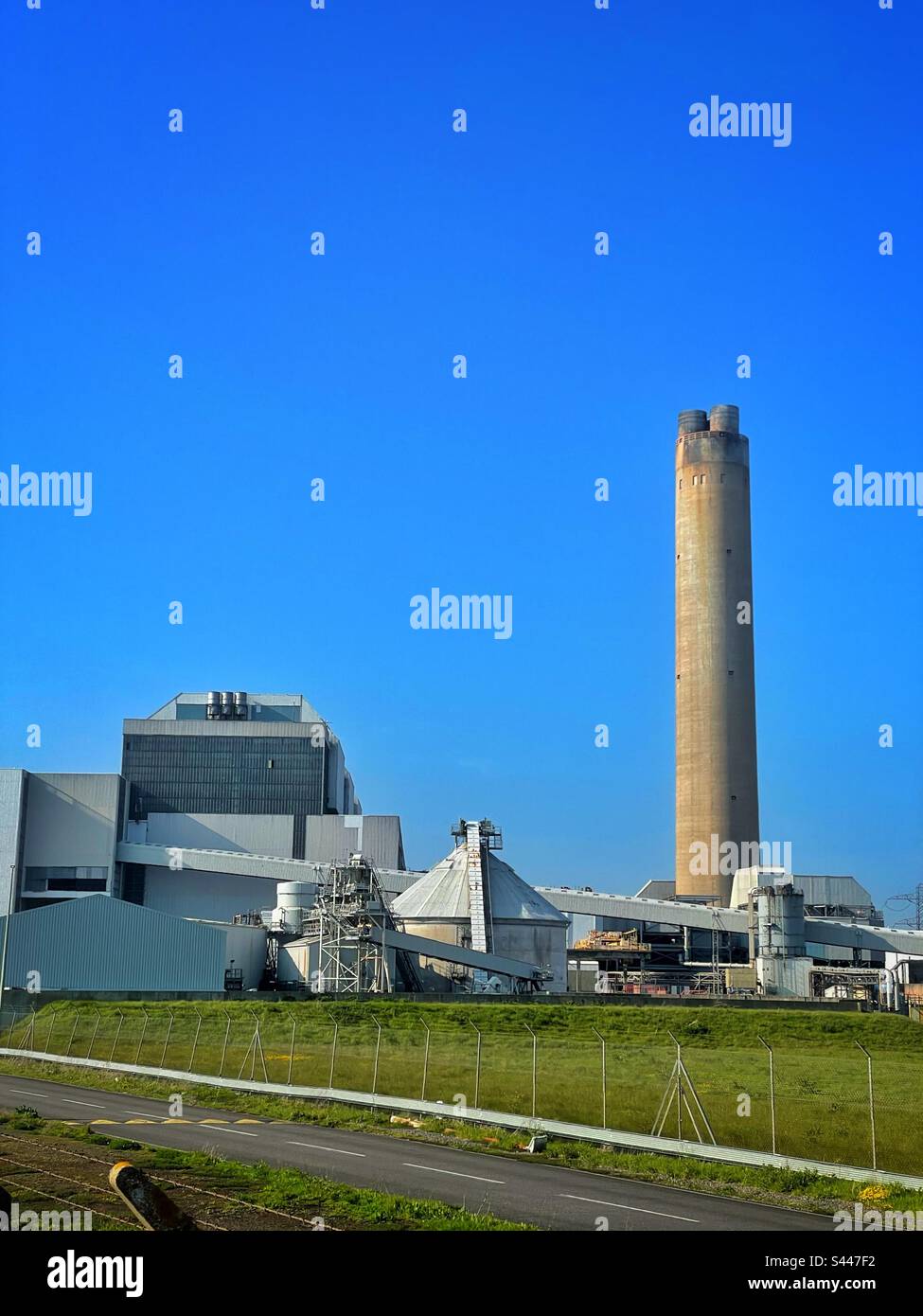Aberthaw power station, coal fired but now decommissioned, Aberthaw, South Wales, 2023. Stock Photo