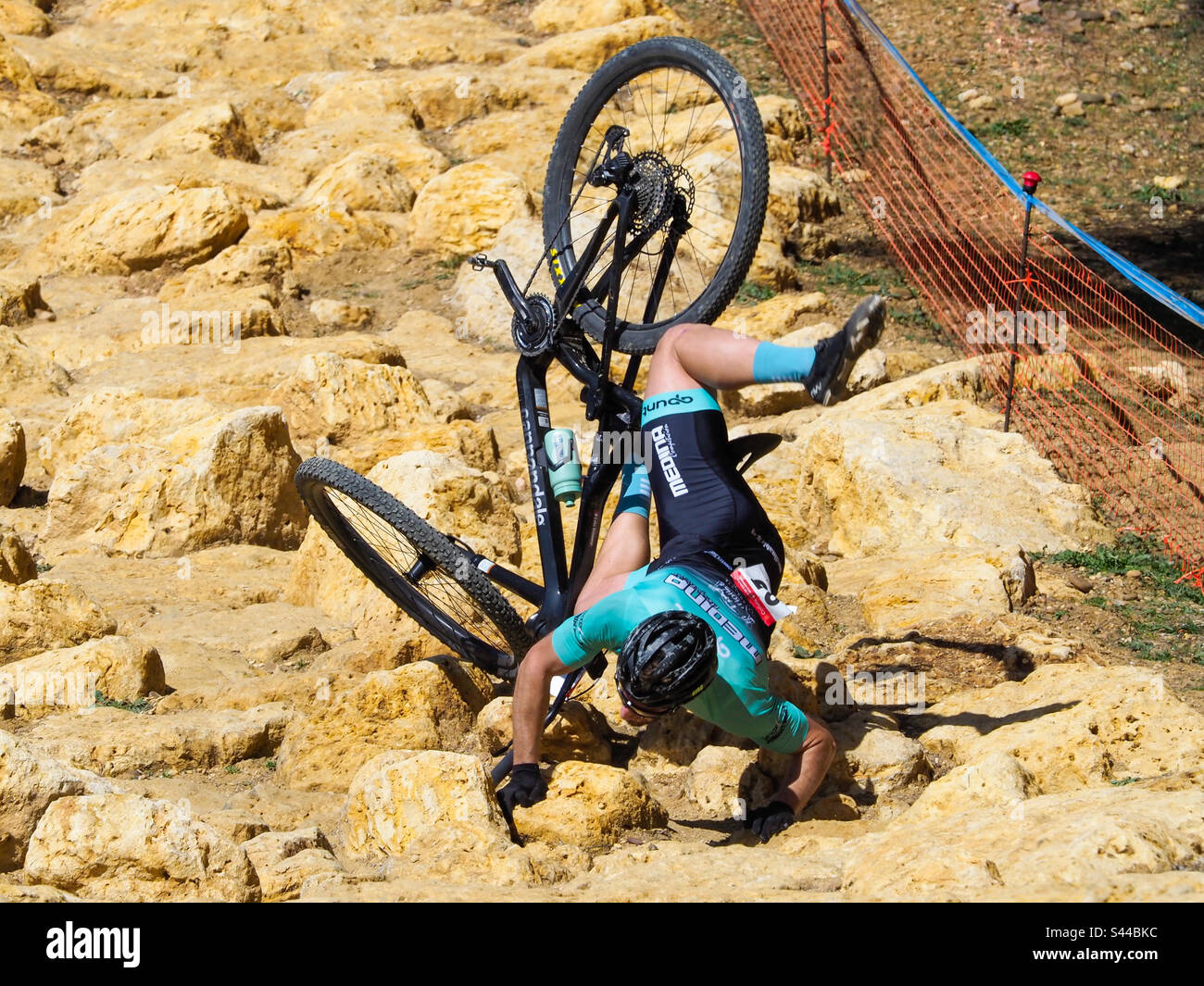 Mtb crash hi-res stock photography and images - Alamy