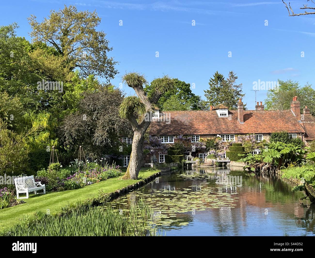 Dipley Mill, a former water mill and nowadays a residential home, near Hartley Wintney in Hampshire, England. Stock Photo