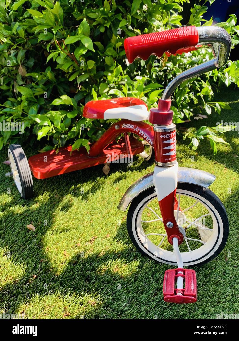 Radio flyer tricycle hi-res stock photography and images - Alamy