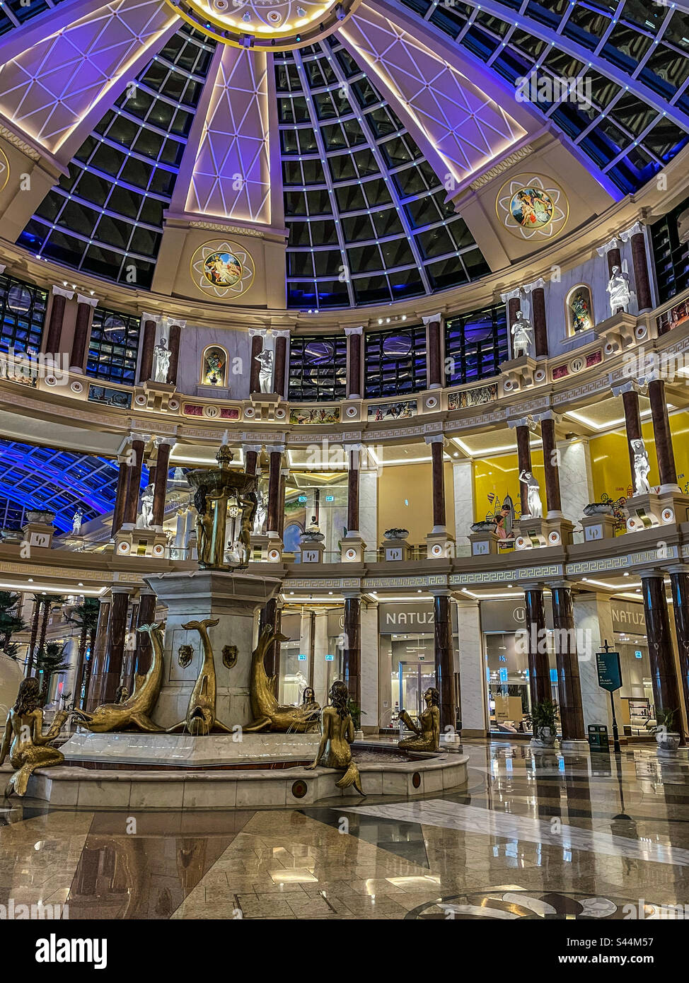 Barton square at the Trafford centre Stock Photo Alamy