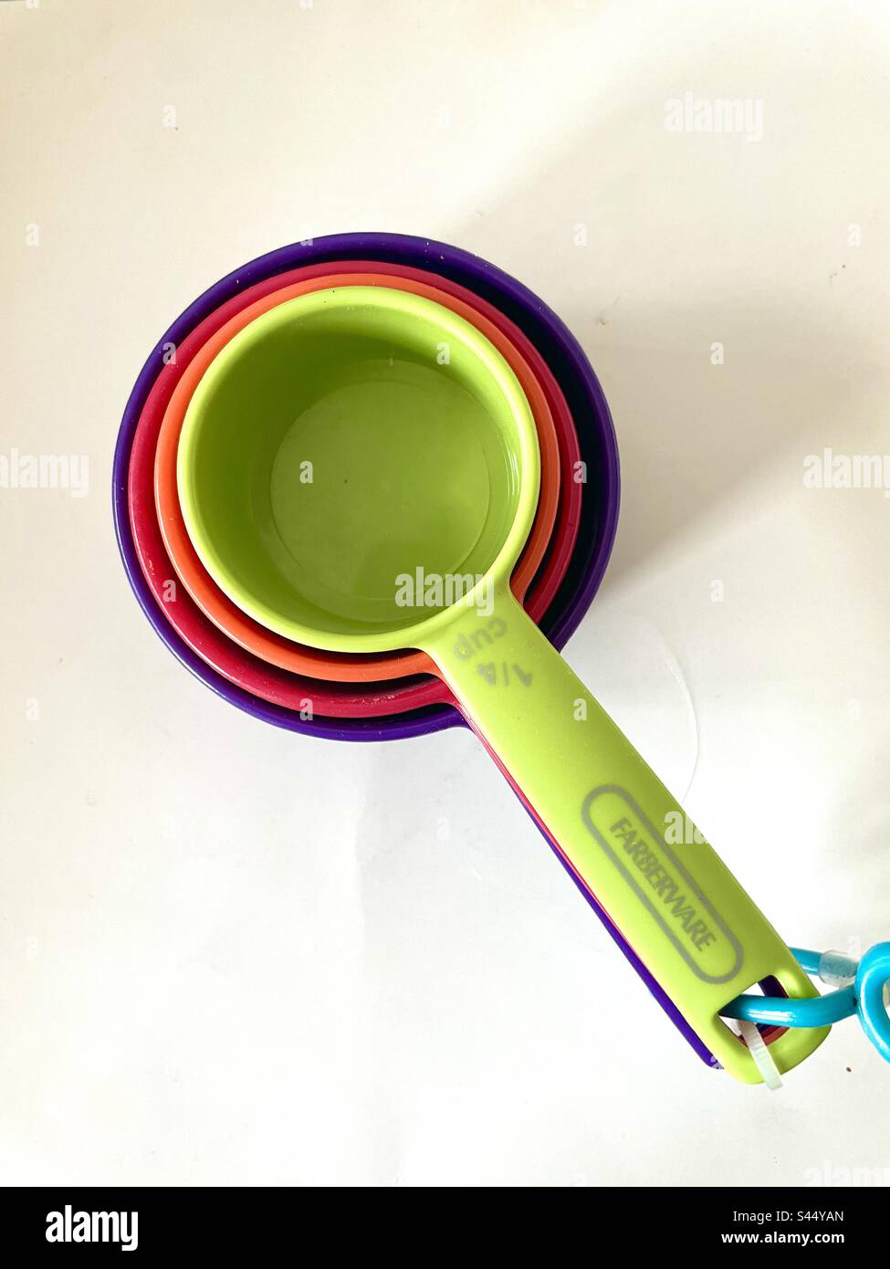 Nesting measuring cups hi-res stock photography and images - Alamy