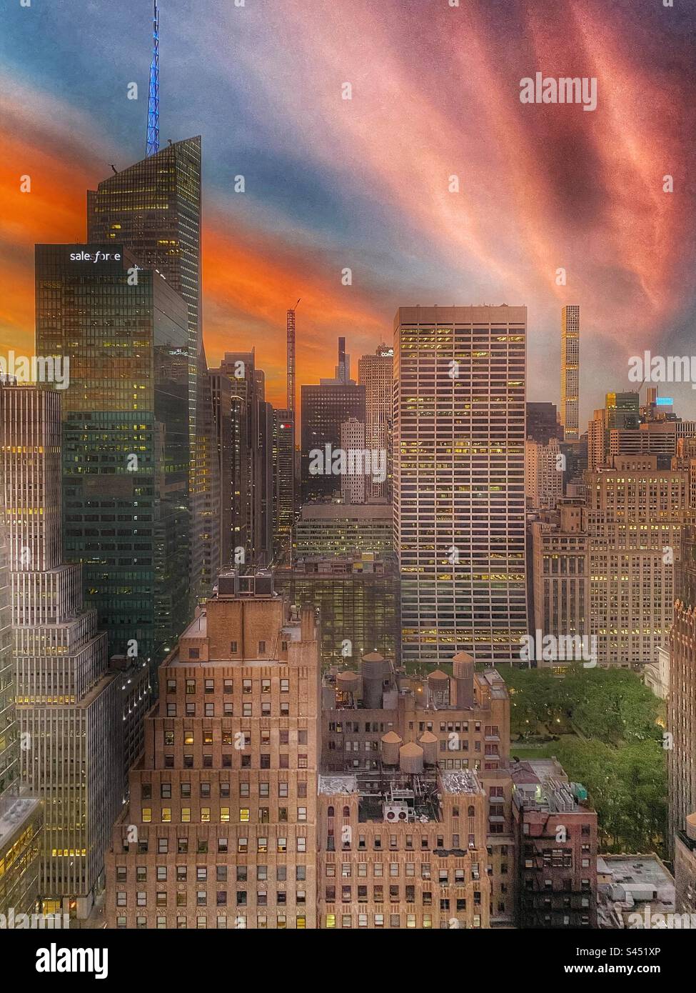 Nyc skyline hi-res stock photography and images - Alamy