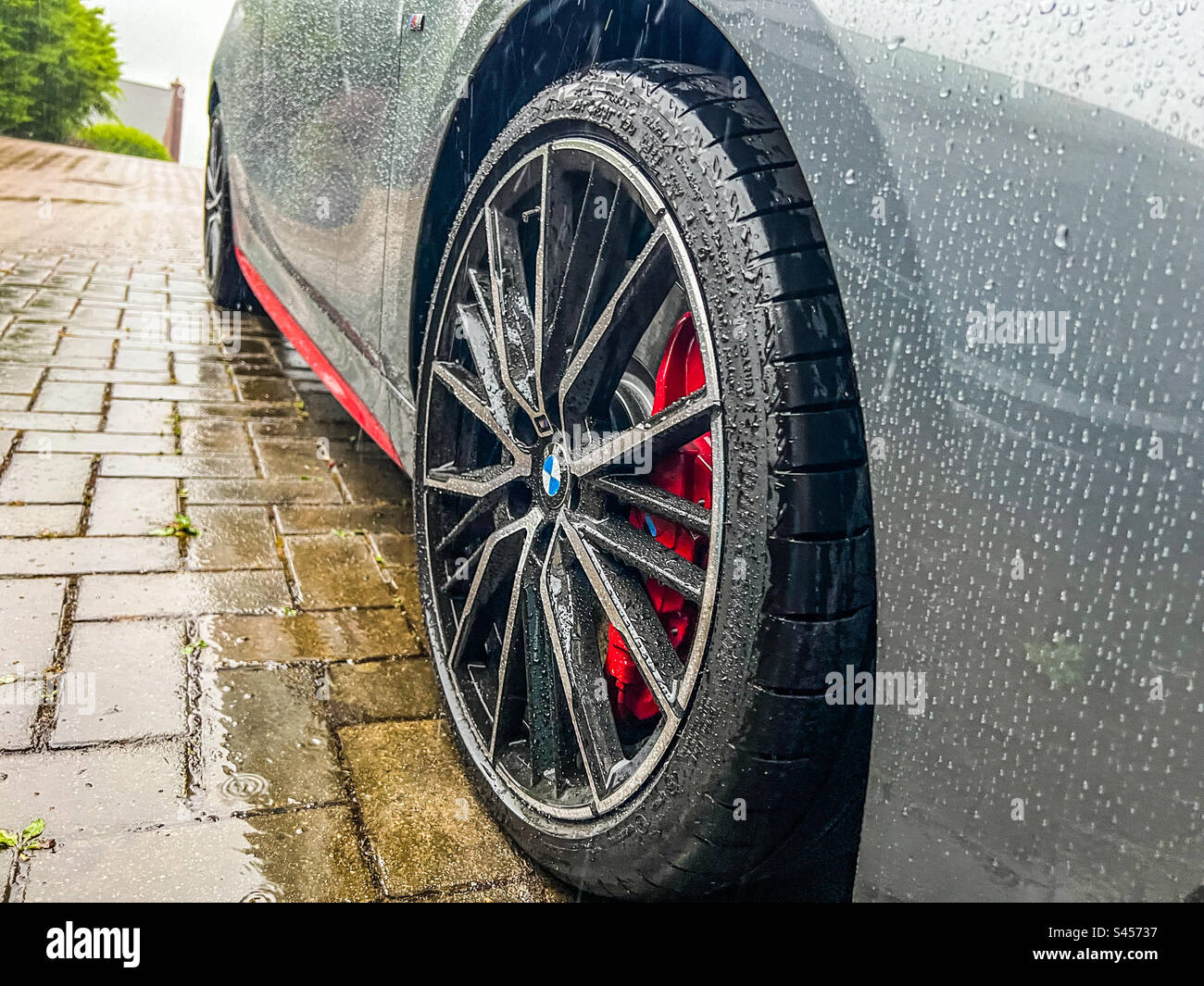Car alloy wheels hires stock photography and images Alamy